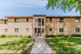 280 N Campbell Rd, Oshkosh, WI 54902 - Photo 1