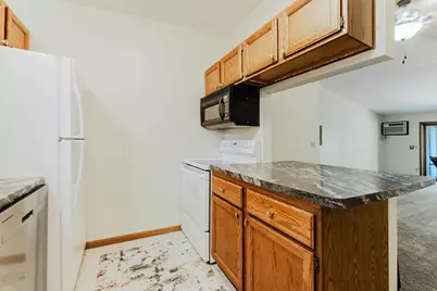 280 N Campbell Road #C, Oshkosh, WI 54902 - Photo 5