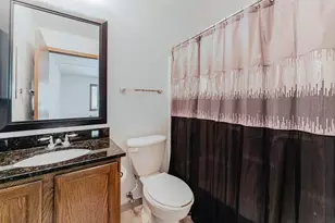 280 N Campbell Rd, Oshkosh, WI 54902 - Photo 11