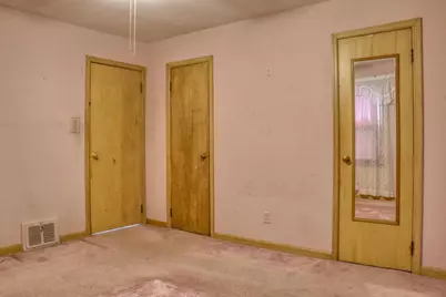 921 W Weiland Avenue, Appleton, WI 54914 - Photo 11