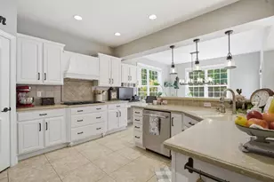 1594 Kingswood Dr, Neenah, WI 54956 - Photo 7
