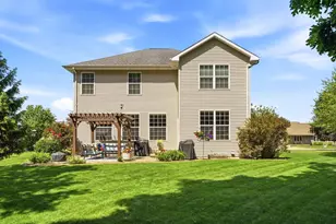 1594 Kingswood Dr, Neenah, WI 54956 - Photo 35