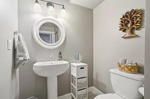 1594 Kingswood Dr, Neenah, WI 54956 - Photo 29