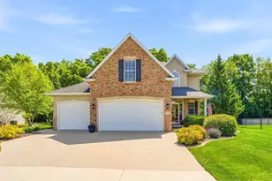 1594 Kingswood Dr, Neenah, WI 54956 - Photo 37