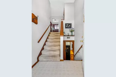 1858 Oakridge Road, Neenah, WI 54956 - Photo 5