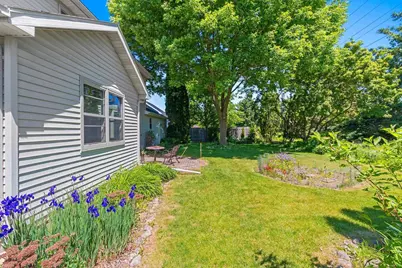 2055 Lynn Drive, Neenah, WI 54956 - Photo 45