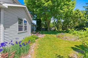 2055 Lynn Dr, Neenah, WI 54956 - Photo 45