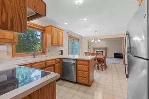 2055 Lynn Dr, Neenah, WI 54956 - Photo 13