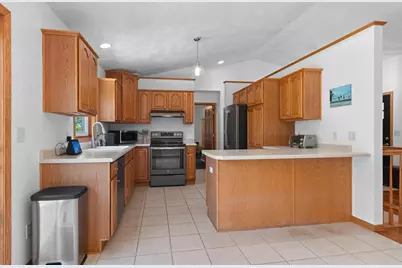 W6034 Paige Way, Appleton, WI 54915 - Photo 7
