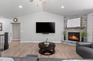 2174 Potter Dr, De Pere, WI 54115 - Photo 13