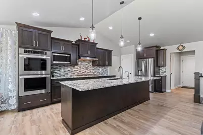 2174 Potter Drive, De Pere, WI 54115 - Photo 15