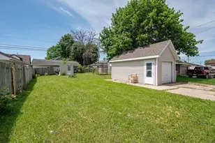 315 Cleveland St, Brillion, WI 54110 - Photo 33