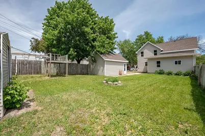 315 Cleveland Street, Brillion, WI 54110 - Photo 7