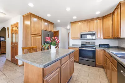 755 Weatherstone Drive, Oshkosh, WI 54901 - Photo 3