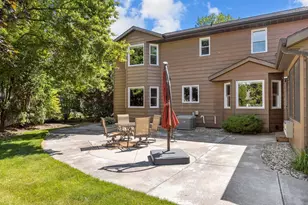 1245 Weatherwood Dr, Neenah, WI 54956 - Photo 63