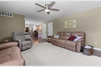 1245 Weatherwood Drive, Neenah, WI 54956 - Photo 17