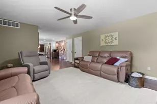 1245 Weatherwood Dr, Neenah, WI 54956 - Photo 17