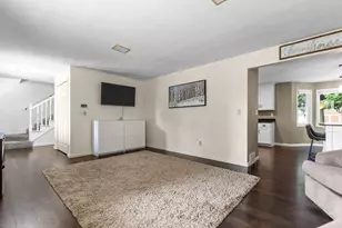 1245 Weatherwood Dr, Neenah, WI 54956 - Photo 21