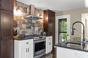 1245 Weatherwood Dr, Neenah, WI 54956 - Photo 3