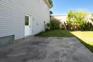 124 S Custer St, Brillion, WI 54110 - Photo 35