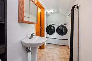 124 S Custer St, Brillion, WI 54110 - Photo 17