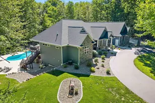 3413 Blackberry Ln, Suamico, WI 54313 - Photo 83