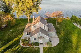 3790 Pau-Ko-Tuk Ln, Oshkosh, WI 54902 - Photo 3