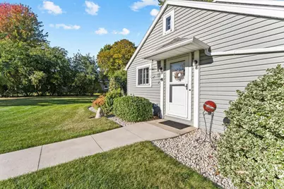 3790 Pau Ko Tuk Lane, Oshkosh, WI 54902 - Photo 5