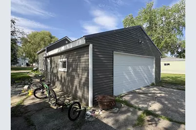 306 2nd Street, Oconto, WI 54153 - Photo 5