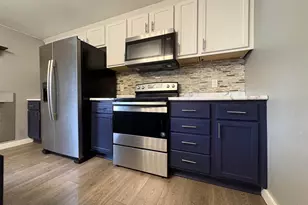 306 2nd St, Oconto, WI 54153 - Photo 17