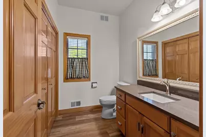 W5875 Sweet Clover Drive, Appleton, WI 54915 - Photo 17