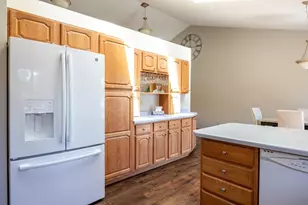 N1434 Highgreen Ct, Greenville, WI 54942 - Photo 7
