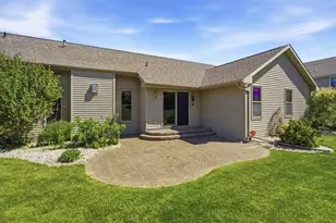 1735 Orange Blossom Dr, Green Bay, WI 54313 - Photo 25