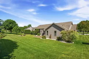 1735 Orange Blossom Dr, Green Bay, WI 54313 - Photo 29