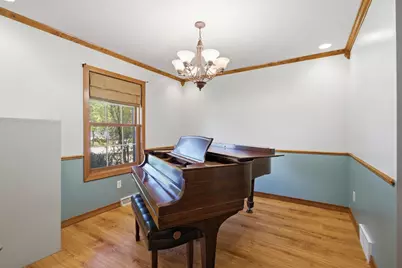 1735 Orange Blossom Drive, Green Bay, WI 54313 - Photo 9
