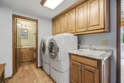 4941 N Overland Road, Oneida, WI 54155 - Photo 15