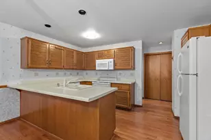 933 E Windfield Pl, Appleton, WI 54911 - Photo 13