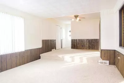 1905 Roosevelt Avenue, Oshkosh, WI 54901 - Photo 11
