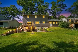 2049 Shamrock Ln, Green Bay, WI 54301 - Photo 3
