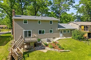 2049 Shamrock Ln, Green Bay, WI 54301 - Photo 9