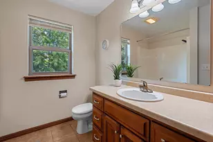 3437 Sandgate Castle Dr, Green Bay, WI 54313 - Photo 17