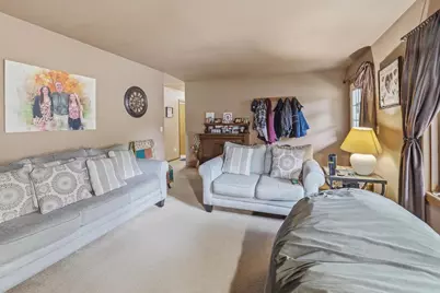 836 Meadowbrook Lane, Fond du Lac, WI 54935 - Photo 3