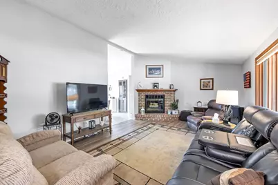 1732 Charles Street, De Pere, WI 54115 - Photo 3