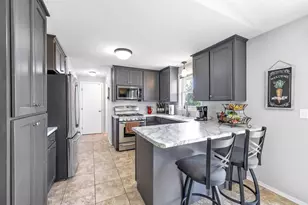 1732 Charles St, De Pere, WI 54115 - Photo 9