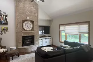 4447 Harbor Village Dr, Omro, WI 54963 - Photo 15