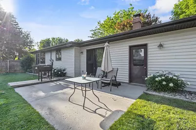 1731 Oakridge Court, Menasha, WI 54952 - Photo 45