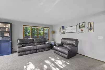 1731 Oakridge Court, Menasha, WI 54952 - Photo 11