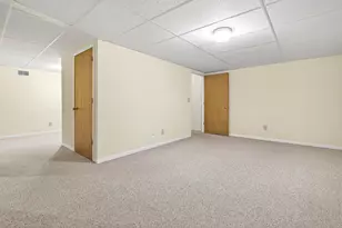 238 Lake Pointe Dr, Oshkosh, WI 54904 - Photo 47