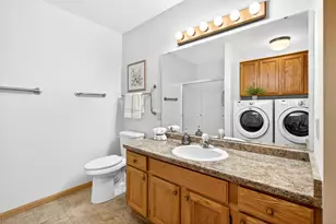 238 Lake Pointe Dr, Oshkosh, WI 54904 - Photo 43