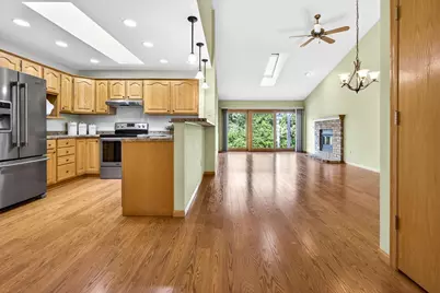 238 Lake Pointe Drive, Oshkosh, WI 54904 - Photo 21